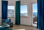 Location vacances Ploče - Apartments Beach house Blace-4