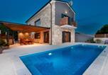 Location vacances Kanfanar - Beautiful Villa Baraka with pool near Pazin-1