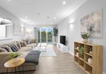 Location vacances Hounslow - The Isleworth Garden Retreat 3br 2ba with Gated Parking-2