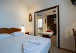 Hôtel Chassenard - Le Relais Du Canalou-3