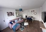 Location vacances Metz - Bel appartement, chambre et salon à Metz centre-1