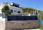 Location vacances Seget - First Row to The Sea - Ideal for Families - Sea at Your Doorstep - House Sisko-2