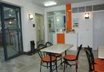 Location vacances  Grenade - Hostal Puerto Beach-2