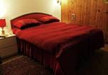 Location vacances Saint-Nicolas - Chalet with Spa in Valle d'Aosta, cleaning included-1