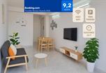 Location vacances  phan thiet - Bright & Spacious 2br Apartment - 65m2 - Near Doi Duong Beach-1