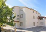 Location vacances Kaštela - Holiday home 200 m to the beach-4