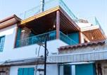 Location vacances  Perge - Oldtown Family Fisher Suit With 3 Bedrooms-1