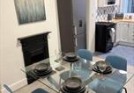Location vacances  Gare de Walsall - Cozee 2-bed nr New Cross Hospital-1