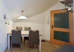 Location vacances Binz - Dünenpark Binz - Komfortplus Ferienwohnung mit 2 Schlafzimmern und Balkon im Dachgeschoss 009-2