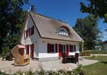 Location vacances Glowe - Ferienhaus Lucia-1