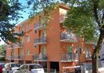 Location vacances  Ville métropolitaine de Venise - Apartment in Bibione 38283-1