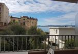Location vacances Gare SNCF de Saint-Raphaël Valescure - Appartement 2 Pièces avec Balcon, Climatisé, Proche Plage et Centre-Ville - Fr-1-466a-2-4