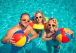 Location vacances Clacton-on-Sea - Brilliant 10 Berth Caravan At Valley Farm Holiday Park, Essex Ref 46443v-1