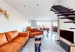 Location vacances Beauraing - 3 Bedroom Beautiful Home In Charnois-3