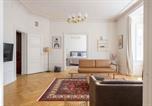 Location vacances Copenhague - Lovely 3br Manor Flat 5 min from Tivoli Gardens-3