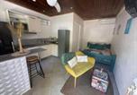 Location vacances Le Morne Rouge - Studio près de Saint-Joseph avec jardin et entrée privée-1