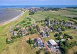Location vacances  Den oever - 3 Bedroom Beautiful Home In Den Oever-1