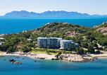 Hôtel Airlie Beach - Coral Cove Apartments - Absolute Beachfront Resort Bowen-4