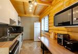 Location vacances La Perrière - Chalet Agréable 3 étoiles app 4-3