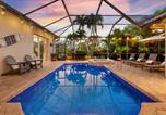 Location vacances  Everglades - Tivoli Paradise Salt Pool & Spa Villa with a Water View! King Beds!-1
