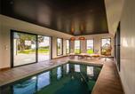 Location vacances Plage de Plouézec - Le Clos Minard - villa avec piscine-2