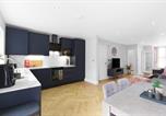Location vacances Hounslow - 4 Bedroom and 3 Bathroom Family Home with Garden in Isleworth-3