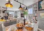 Location vacances Norwich - Luxe Penthouse With Rooftop Garden & Views-4