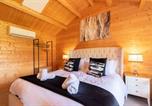 Location vacances Hartpury - Beautiful Danford House & Lodge with Hot Tub-4