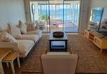 Location vacances Cams Wharf - Kabine Waterfront Lakehouse in Sunshine-4