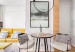 Location vacances Cacilhas - Contemporary Gem in Lisbon's Heart-3