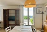 Location vacances La Forêt-Fouesnant - Appartement rénové en bord de mer avec terrasse - 4 pers, proche plage et port - Fr-1-481-162-4