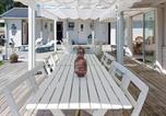 Location vacances Varberg - 4 Bedroom Amazing Home In Haverdal-2
