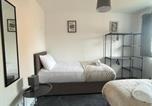 Location vacances  Gare de Swindon - Ursa House, Work Stays Welcome, Free Parking-1
