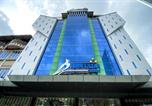 Hôtel Batam - Lucky Star Hotel Near Harbour Bay Batam-1