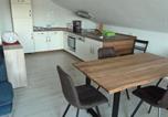 Location vacances Heidenheim - Haus Bergblick 1-3