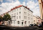 Location vacances Oerlenbach - Aparthotel - Stadtvilla Premium-1
