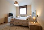 Location vacances  Province de Parme - Case Lanfranco Parma-3