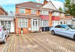 Location vacances  Gare de Walsall - House Sleeps 11 with Parking-1