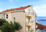 Location vacances Brela - Family-friendly apartments with swimming pool Brela, Makarska - 19998-2