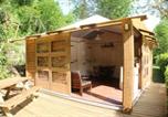 Location vacances Calvinet - Zecamping3 avec piscine bar et restaurant en bord de ruisseau-3