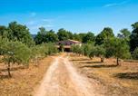Location vacances Montieri - 1 Bedroom Nice Apartment In Prata-1