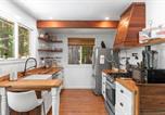 Location vacances Upper Lake - Redwood Cabin with Hot Tub Canyon View and Dogs Ok-4