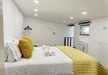 Location vacances  Le Bairro Alto - Chiado Local Artist Duplex w Parking & Ev-3