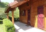 Location vacances Saulxures-sur-Moselotte - Chalet confortable avec 4 chambres, cheminée, grand terrain, proche pistes et lac - Fr-1-589-107-2