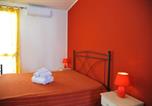 Hôtel Specchia - B&B Erminia - Free Parking e Mare Vicino-3