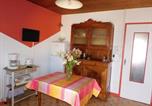 Location vacances La Chapelle-Hermier - Gîte rustique avec salle de jeux et animaux en campagne - Fr-1-426-336-1
