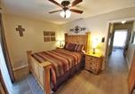Location vacances Taos - Valley Condo 111 - Dancing Bear Retreat - Creekside - Wifi - Hot Tub - Fireplace - Washer - Dryer - Playground-3