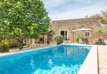 Location vacances Lagnes - Mas à louer en Provence avec piscine - L'Evasion-1
