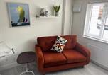 Location vacances Gare de Fareham - River Studio Sleeps 2 with Parking & Dog Friendly-2