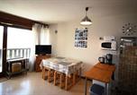 Location vacances Le Bourg-d'Oisans - Appartment Carlines  AEO008-641-1